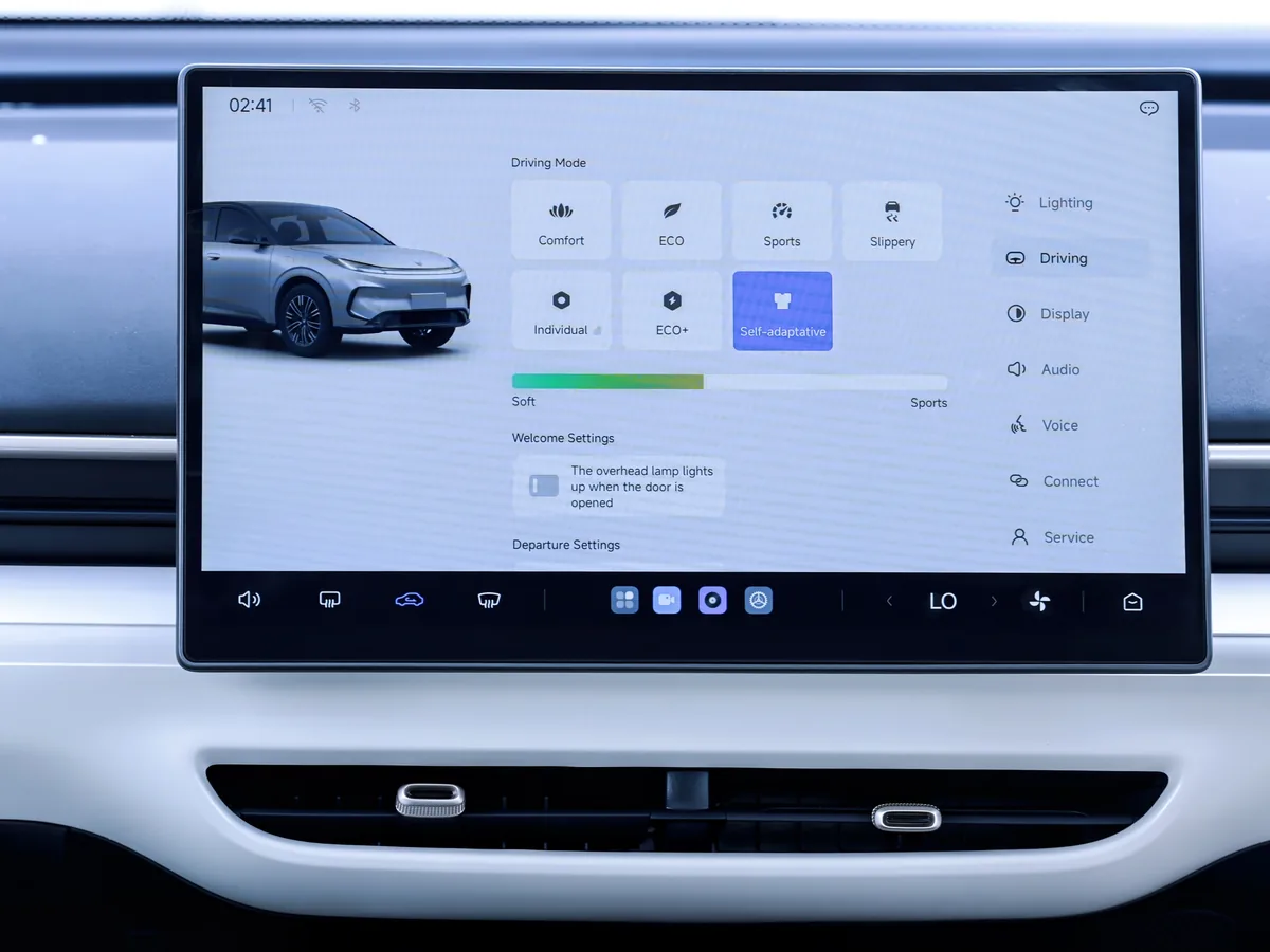 ARCFOX T1 15.6-inch centre display showing the driving-mode settings